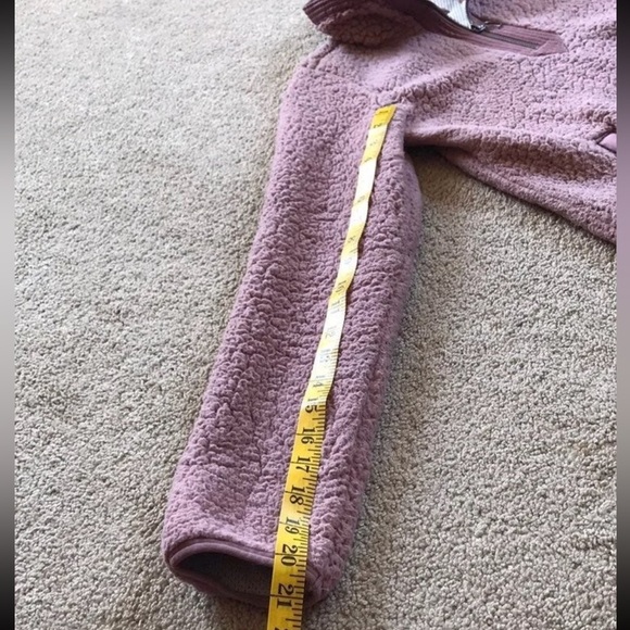 Abercrombie and Fitch pull over fleece xs - Picture 10 of 11